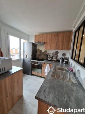 Chambre - 11 m² - 1 pièce