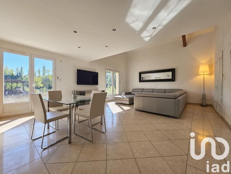 Maison - 196 m² - 7 pièces