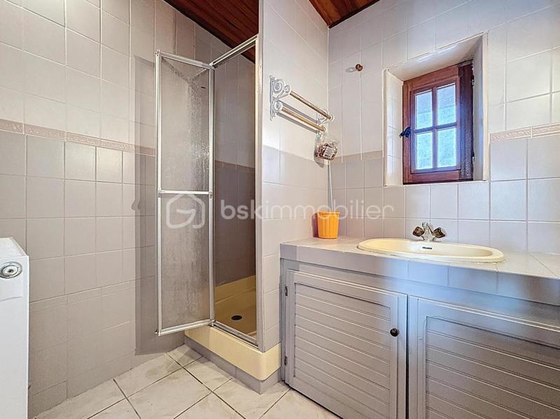 Maison - 295 m² - 12 pièces