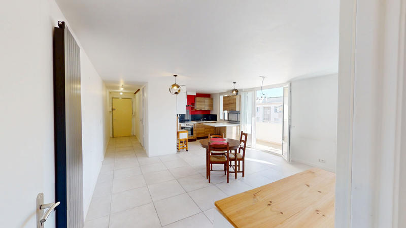 Appartement - 80 m² - 4 pièces