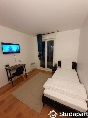 Chambre - 9 m² - 1 pièce