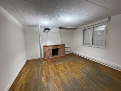 Maison traditionnelle - 280 m² - 11 pièces