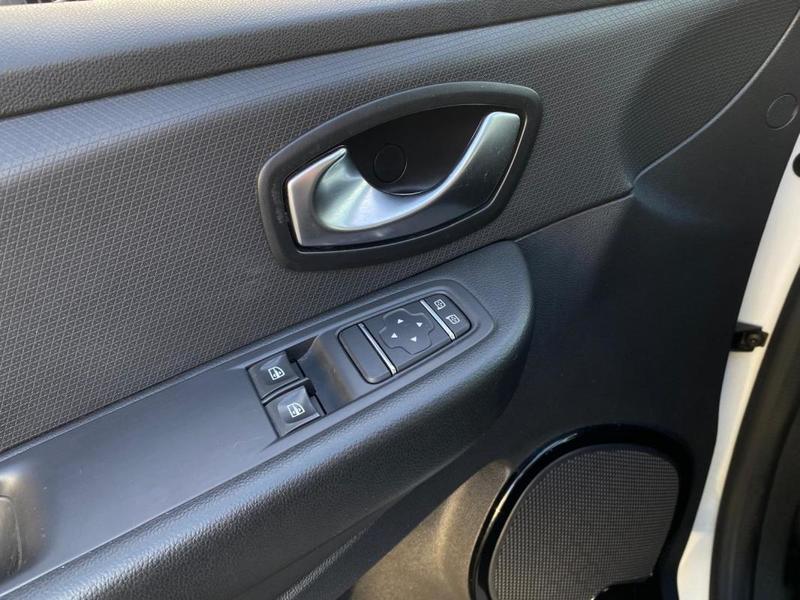 Renault Clio Zen 75cv Clim/Bluetooth/Gps/Roue de Secours/Regulateur