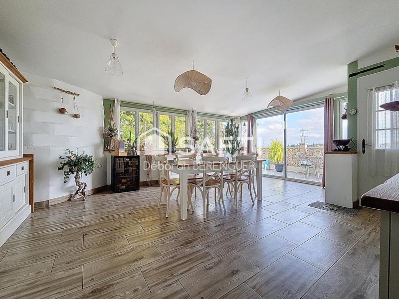 Maison - 120 m² - 6 pièces