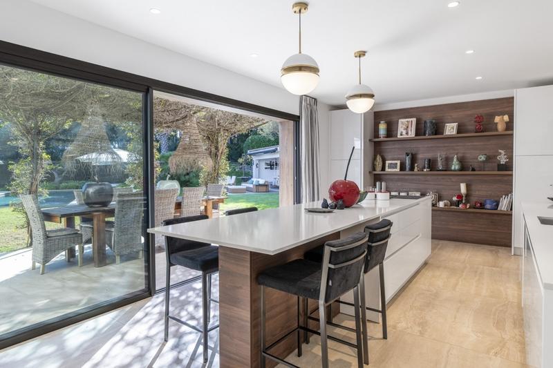 Villa - 420 m² - 8 pièces