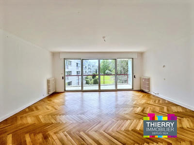 Appartement - 100 m² - 3 pièces