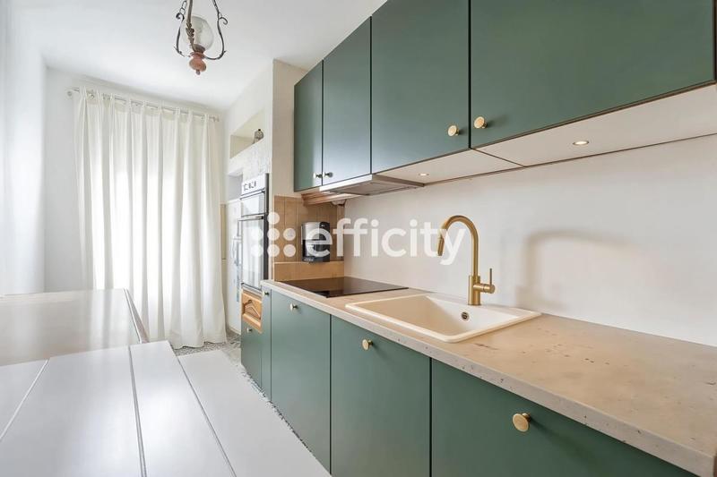 Appartement - 81 m² - 4 pièces