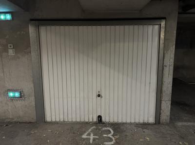 Parking / Garage - 11 m²