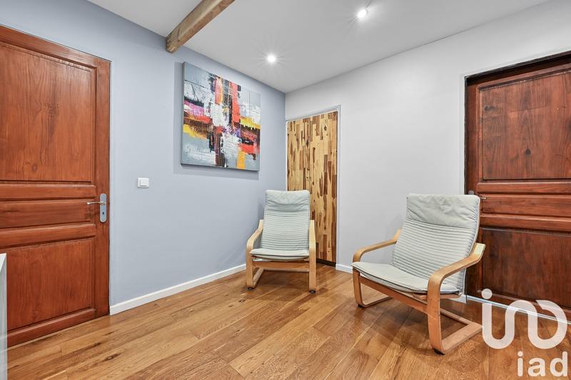 Maison - 215 m² - 9 pièces