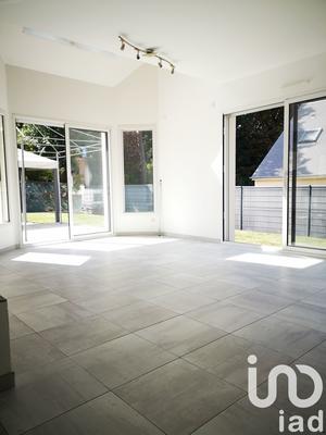 Maison - 178 m² - 8 pièces