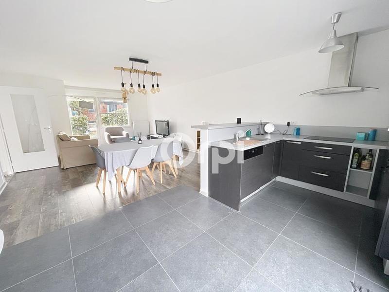 Maison - 104 m² - 4 pièces