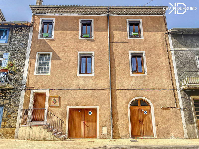 Immeuble - 200 m² - 5 pièces