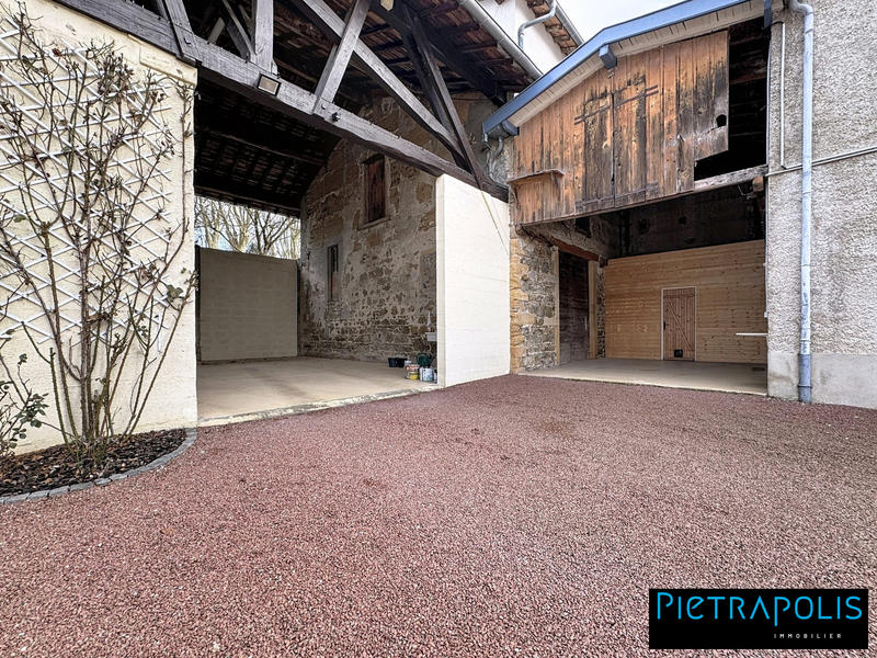 Maison - 94 m² - 6 pièces