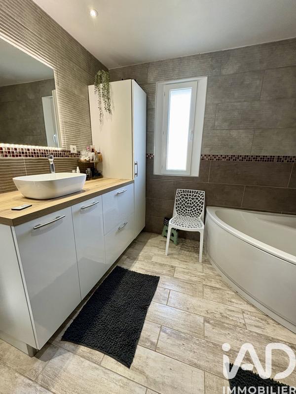 Maison - 161 m² - 5 pièces