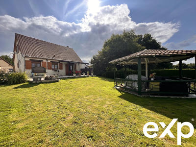 Maison - 90 m² - 5 pièces