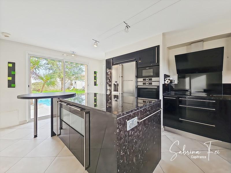 Maison - 165 m² - 6 pièces