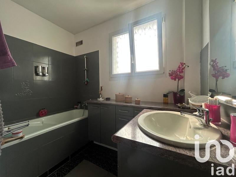 Maison - 80 m² - 5 pièces