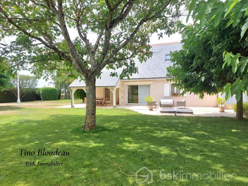 Maison - 180 m² - 8 pièces