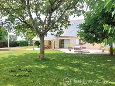 Maison - 180 m² - 8 pièces