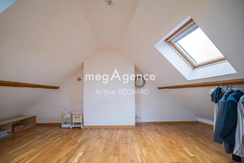 Maison - 102 m² - 5 pièces