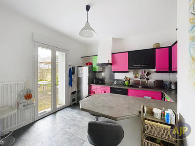 Maison - 83 m² - 4 pièces