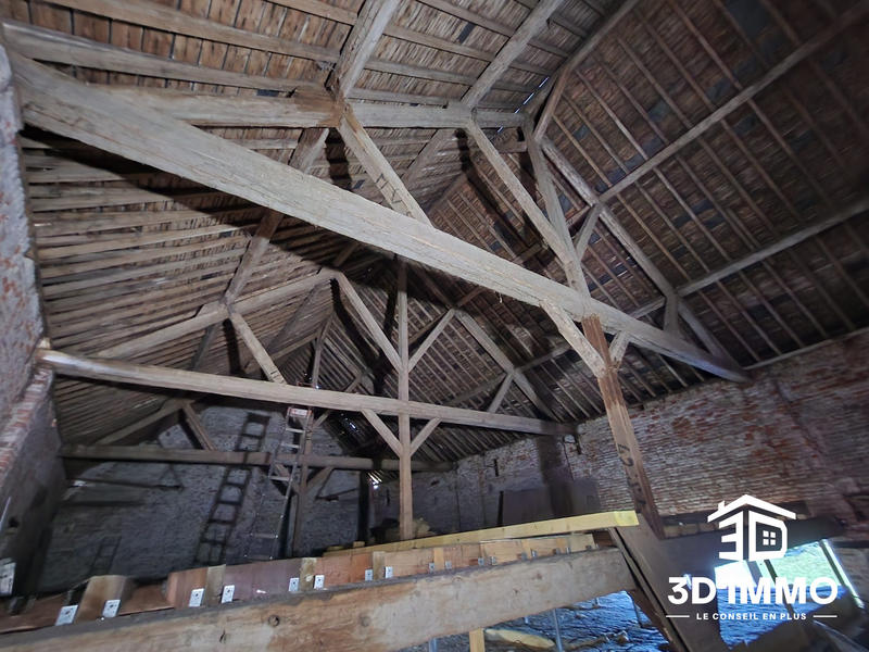 Maison - 305 m² - 7 pièces