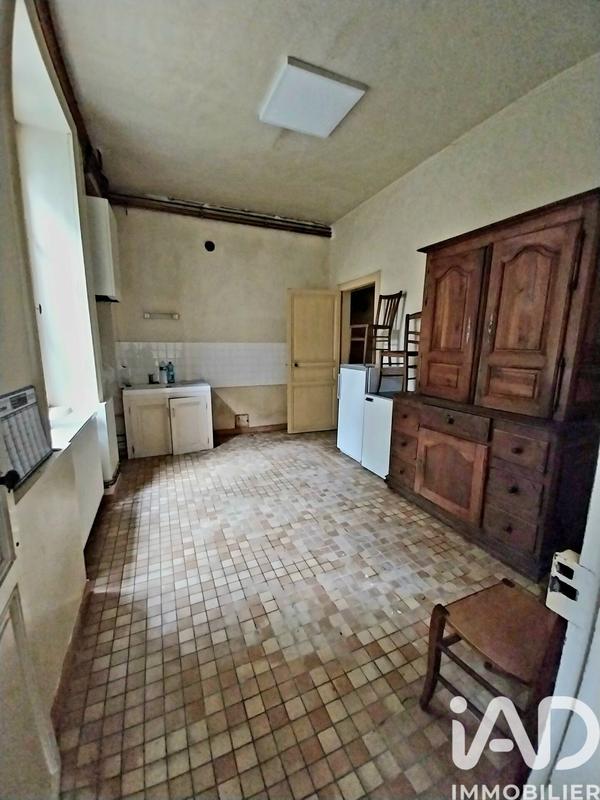 Maison - 181 m² - 7 pièces