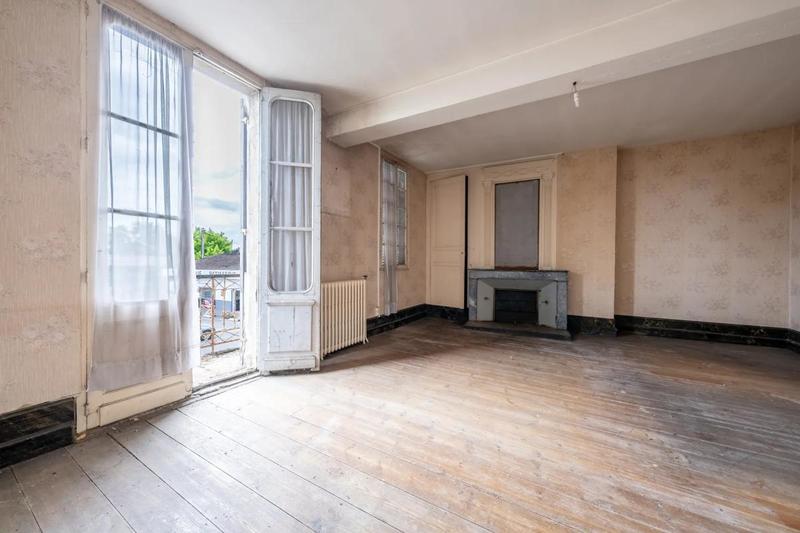 Maison en pierre - 200 m² - 8 pièces