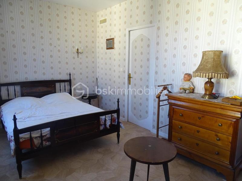 Appartement - 97 m² - 6 pièces