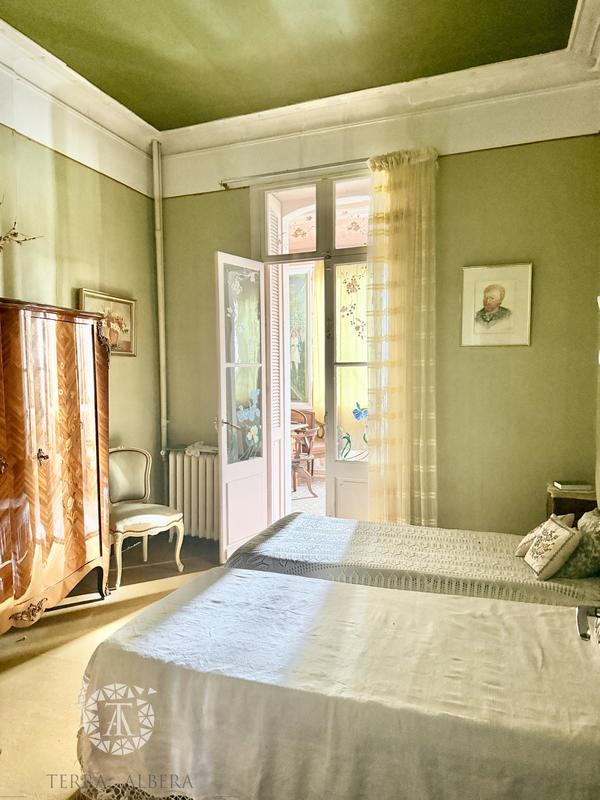 Maison de village - 240 m² - 7 pièces