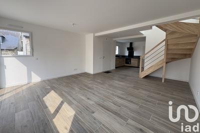 Maison - 96 m² - 4 pièces