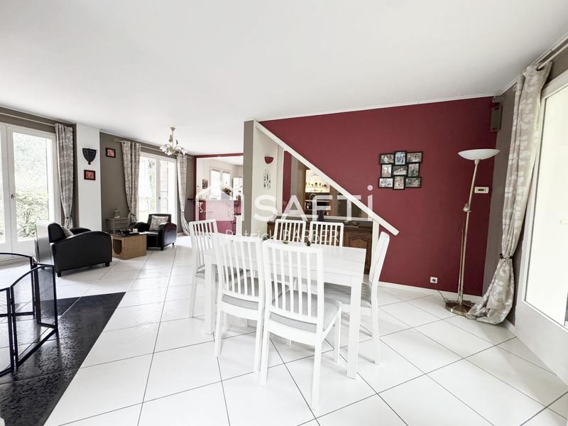 Maison - 254 m² - 7 pièces