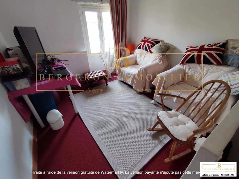 Maison traditionnelle - 92 m² - 4 pièces