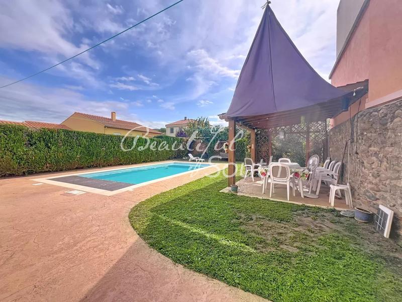 Maison de village - 127 m² - 4 pièces