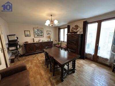 Maison - 92 m² - 6 pièces