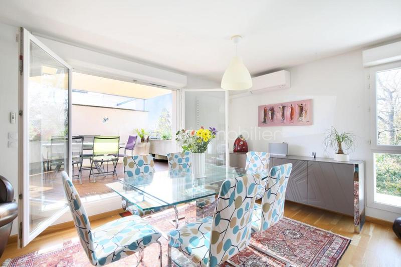 Appartement - 90 m² - 4 pièces