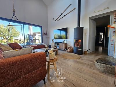 Maison - 155 m² - 5 pièces