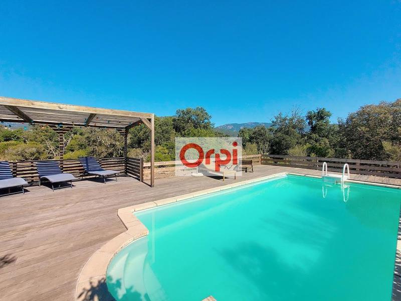 Villa - 156 m² - 8 pièces