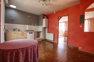 Maison - 90 m² - 5 pièces