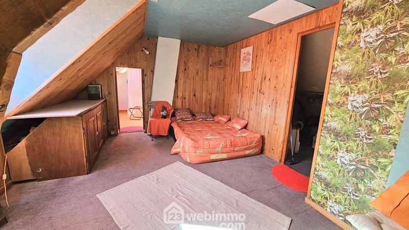 Maison - 230 m² - 10 pièces