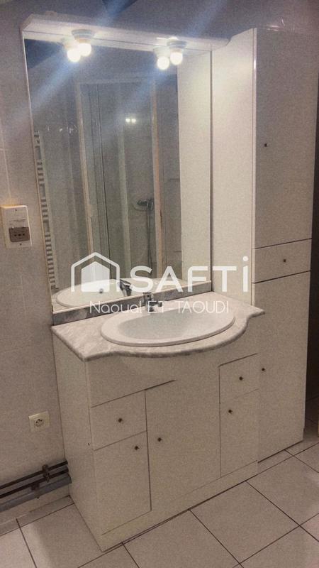 Maison - 180 m² - 8 pièces