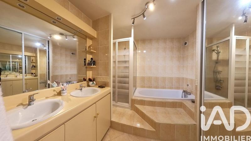 Maison de ville - 229 m² - 7 pièces