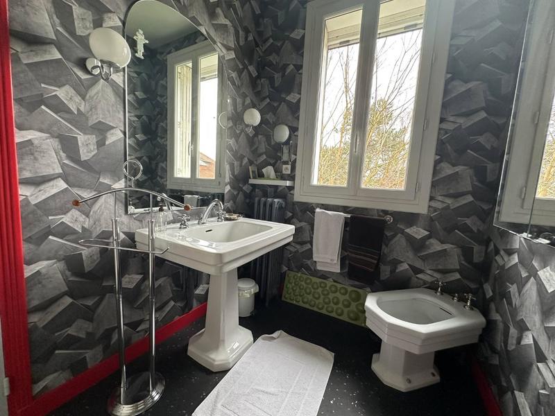 Maison - 170 m² - 7 pièces