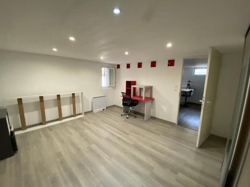 Maison - 180 m² - 6 pièces