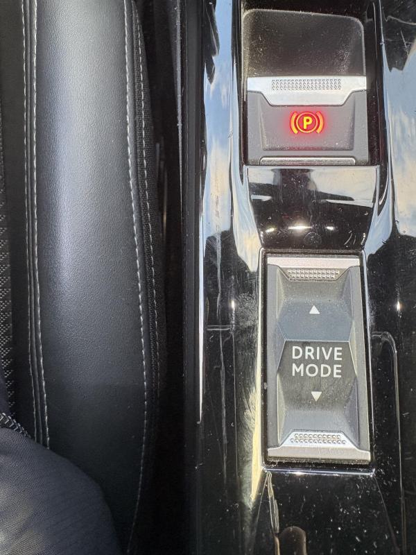 Peugeot 208 101cv Gt Line Bvm6/ Gps/Carplay/ Distri Ok