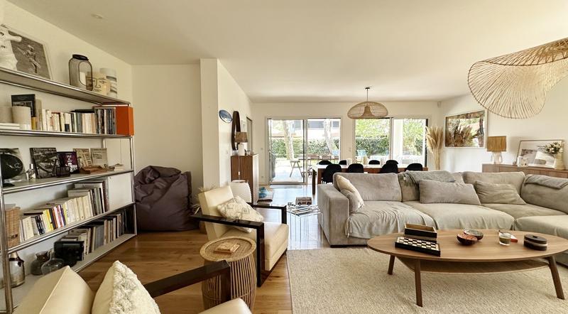 Appartement - 192 m² - 6 pièces