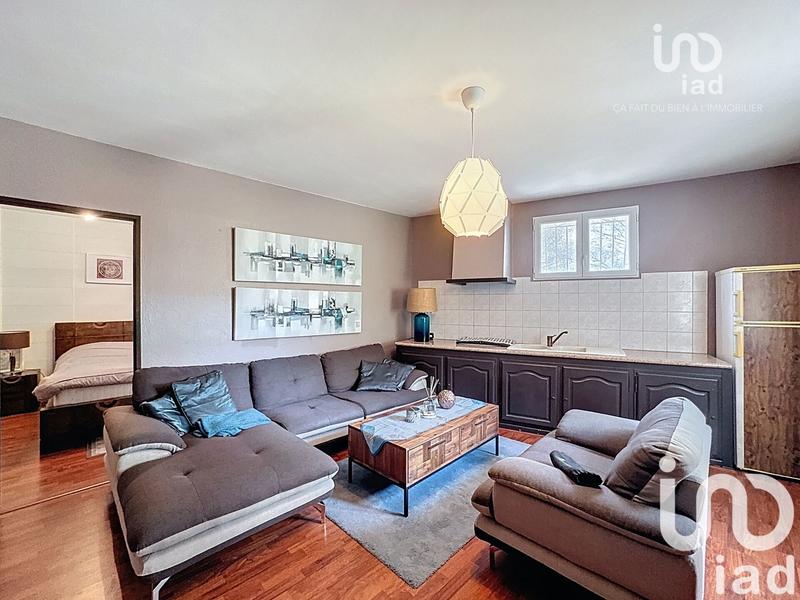 Maison - 246 m² - 7 pièces