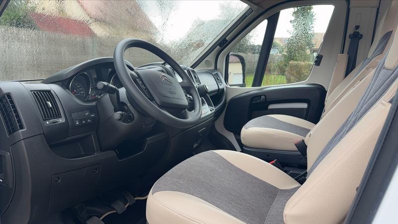 Bürstner Bc6005 2.2l HDi 140 Active - Toit ouvrant