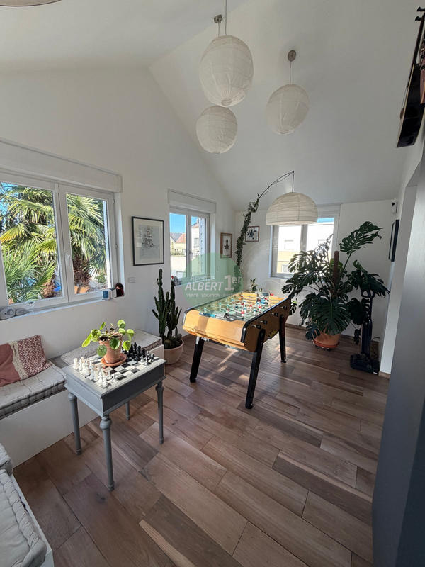 Maison - 170 m² - 6 pièces