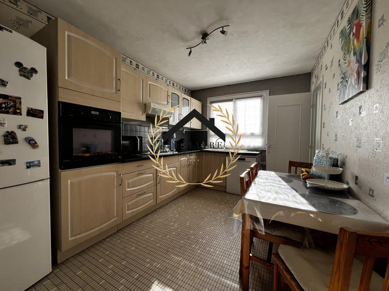 Appartement - 105 m² - 5 pièces